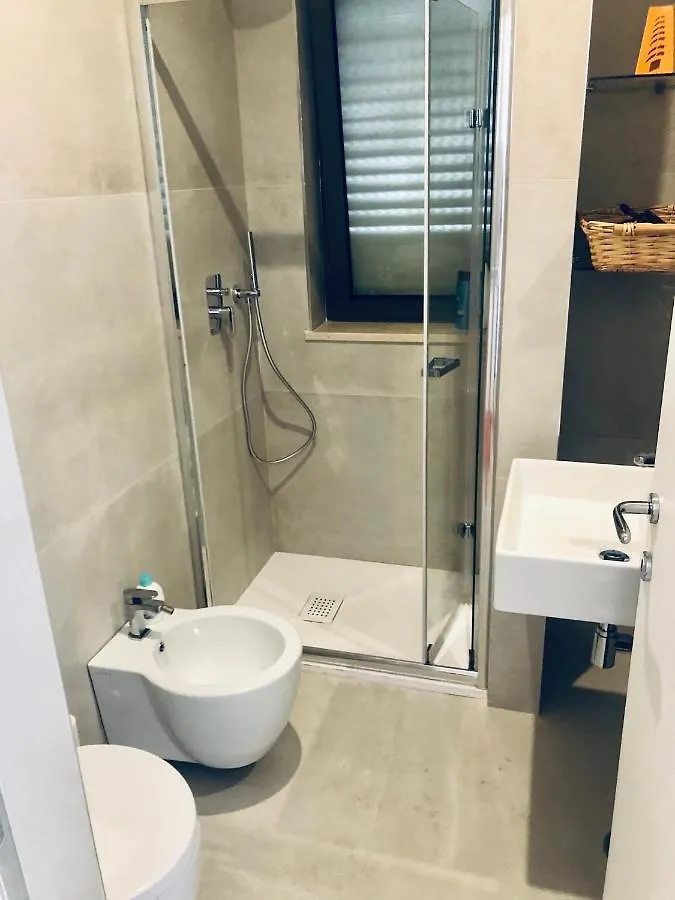Ella B&B Bari 0*,